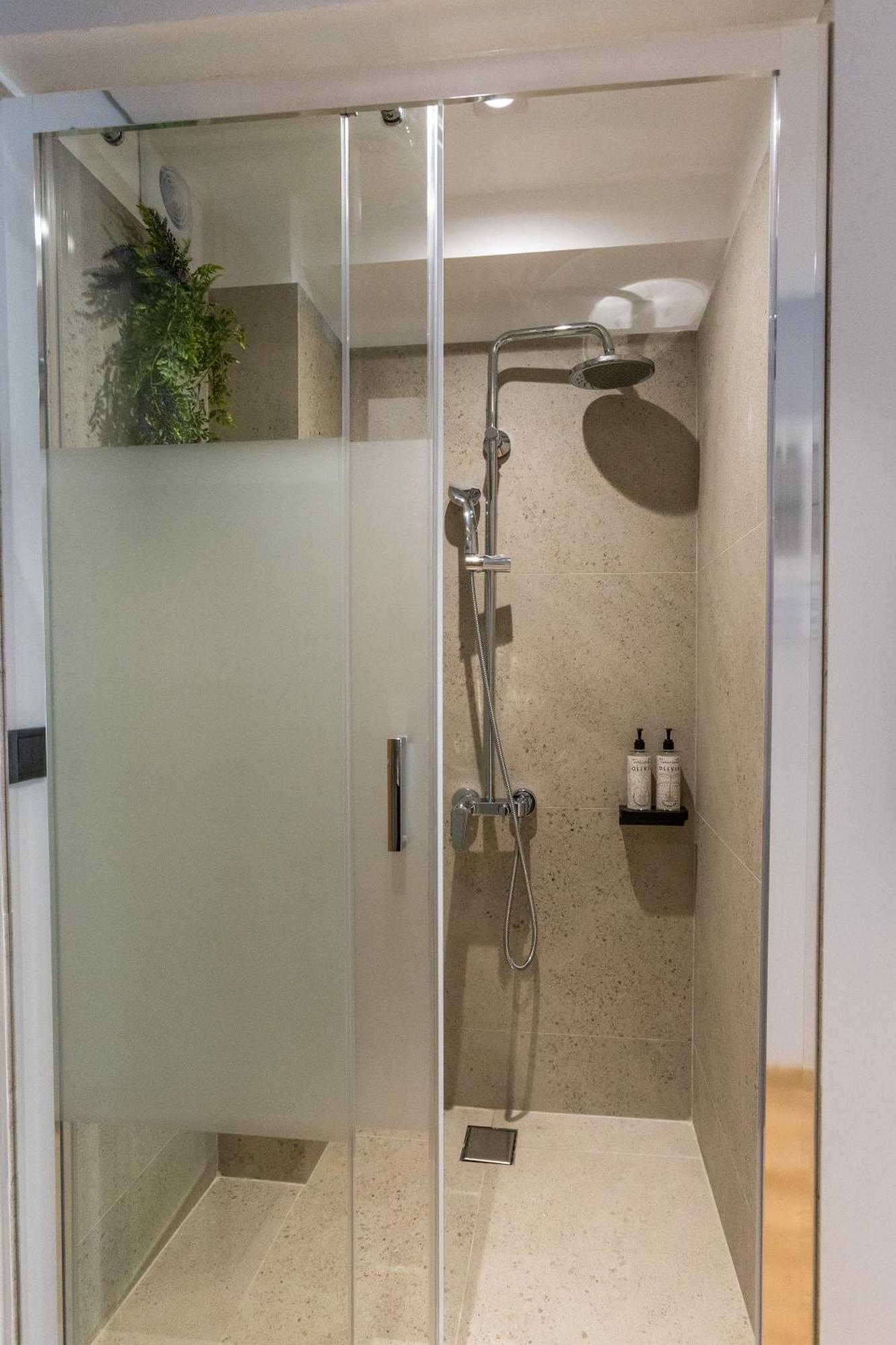Aethir Urban Stay By Raise Aten Exteriör bild